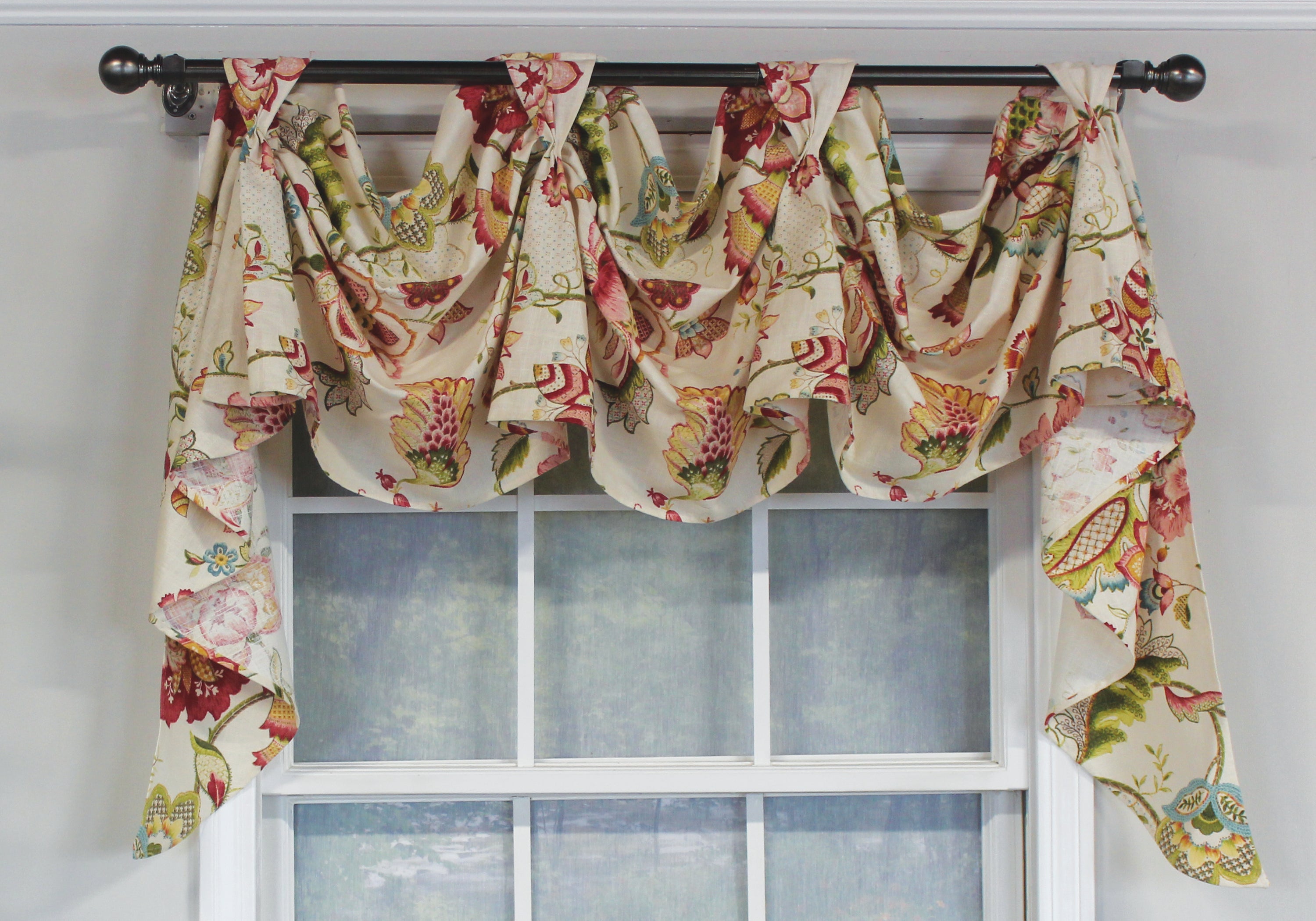 Ophelia Victory Swag Valance