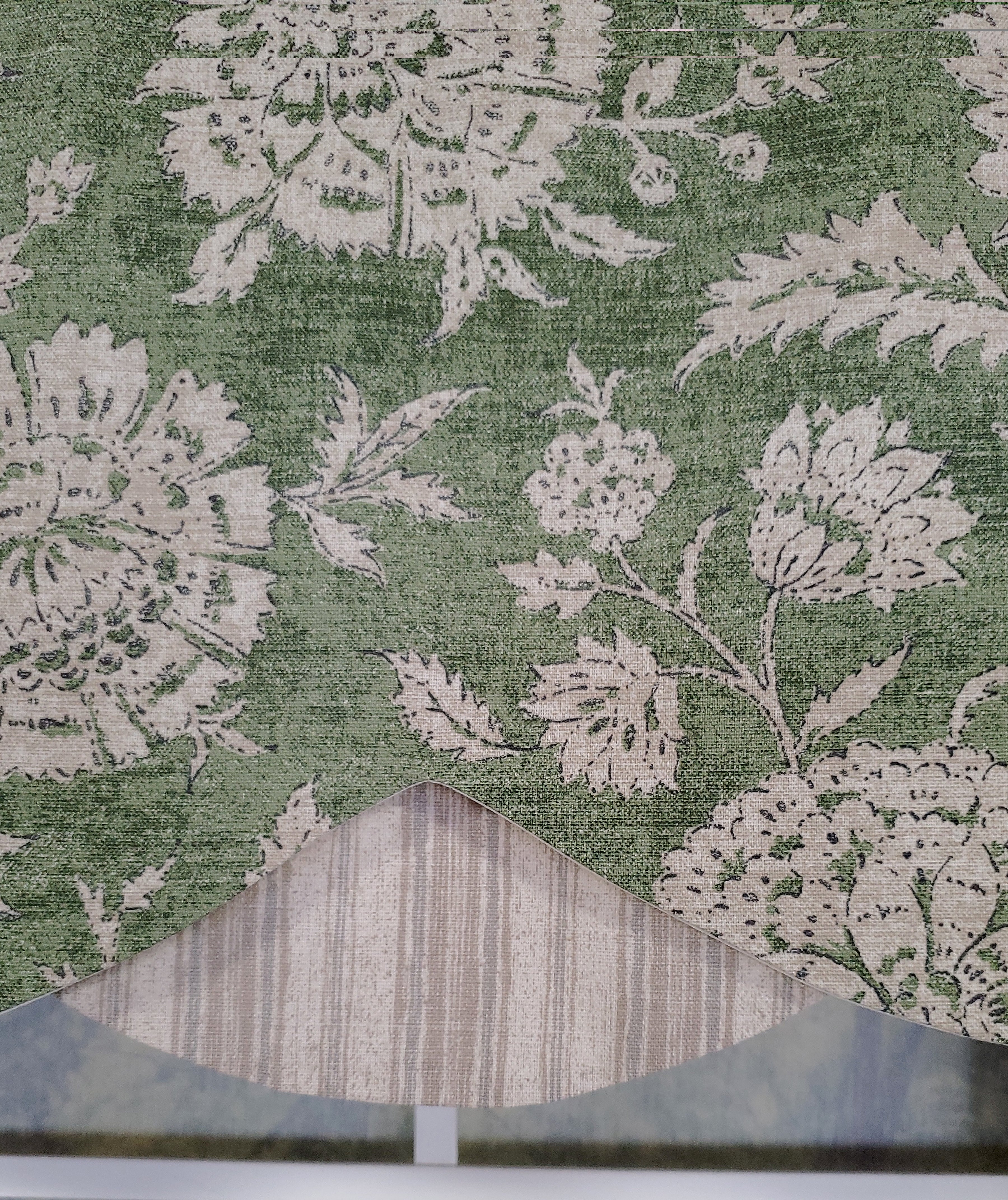 Basanti Petticoat Valance