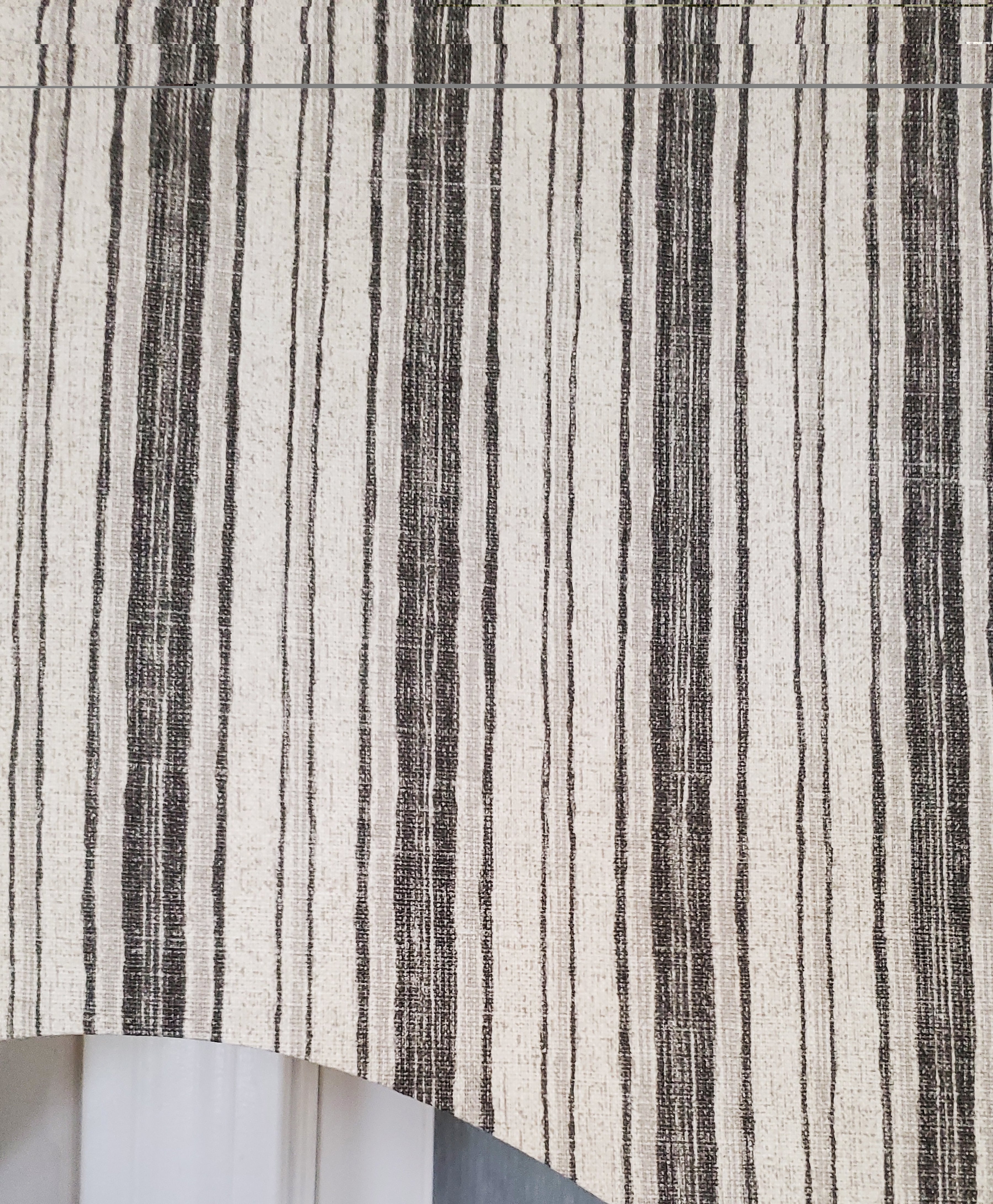 Bruswick Regal Valance