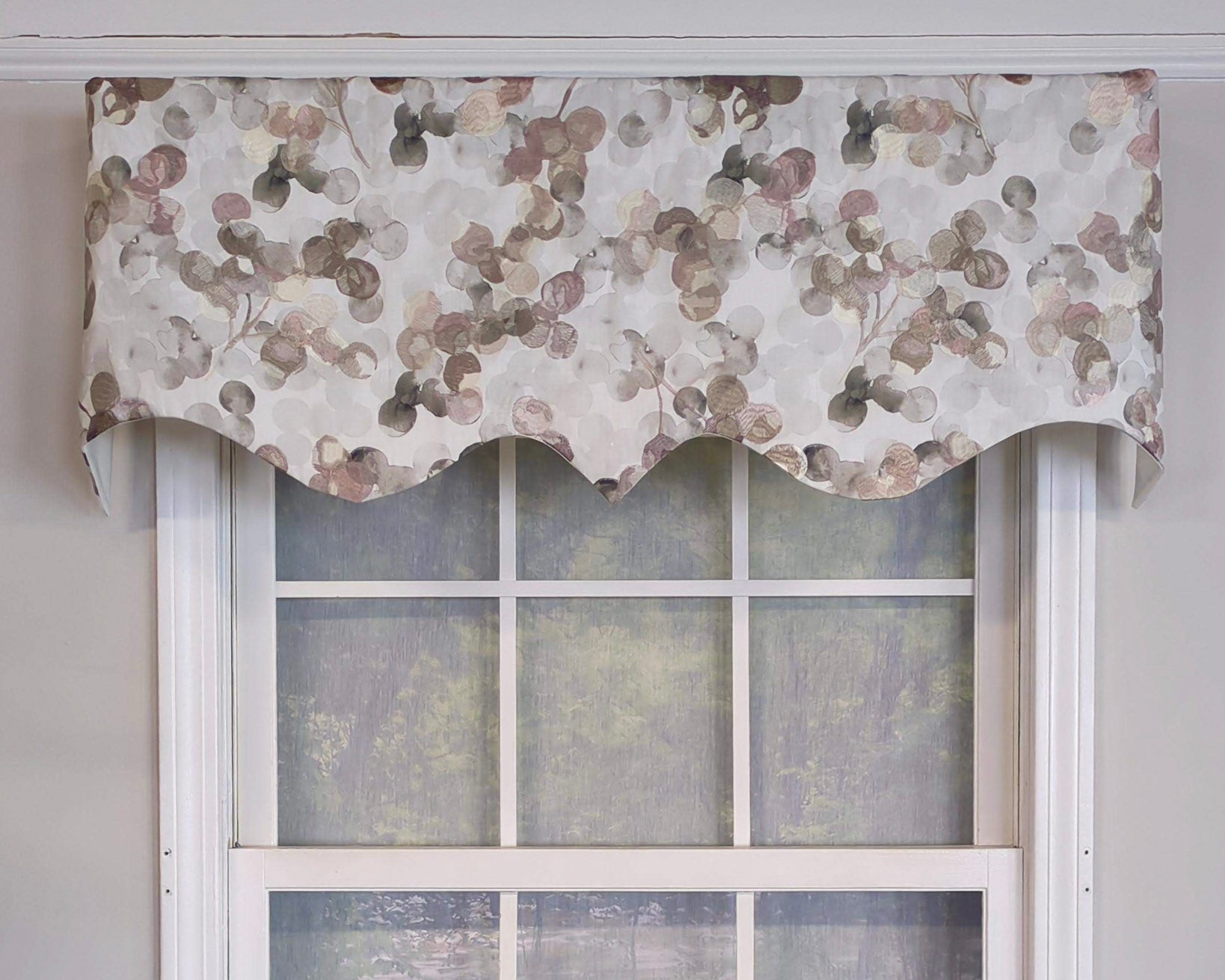 Abstract Dots Regal Valance