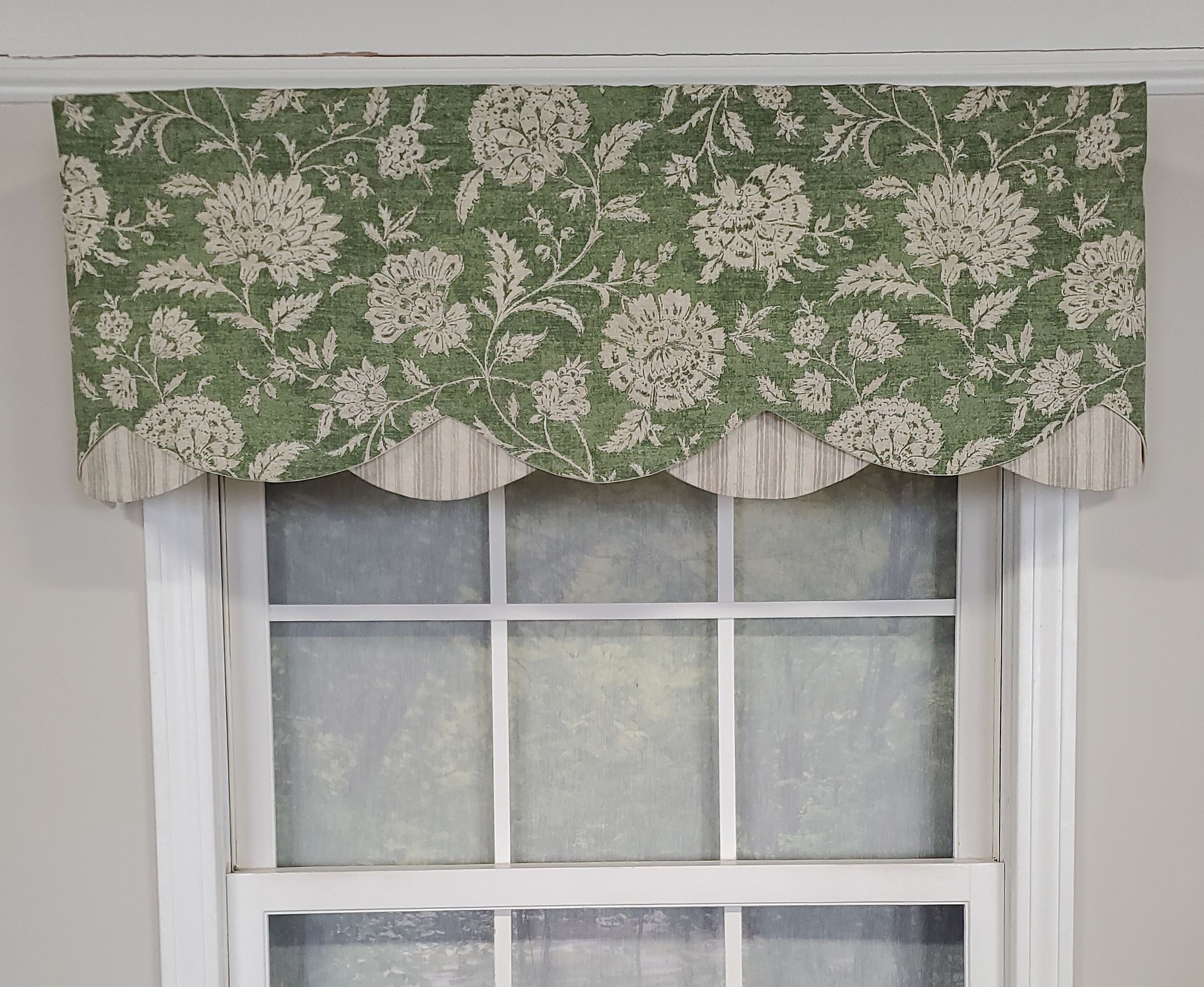 Basanti Petticoat Valance