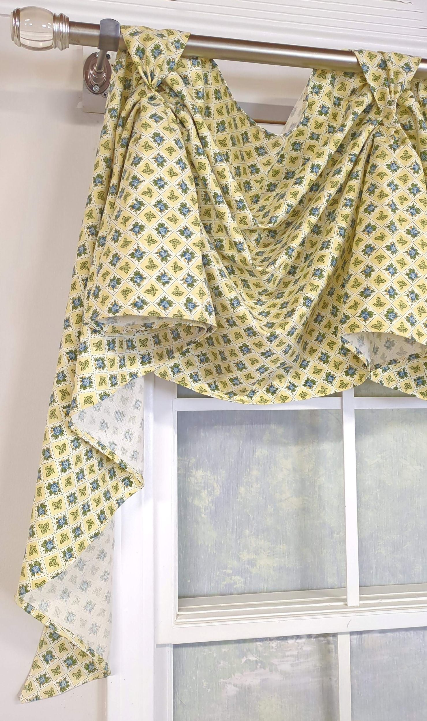 Itsy Botanical Victory Swag Valance