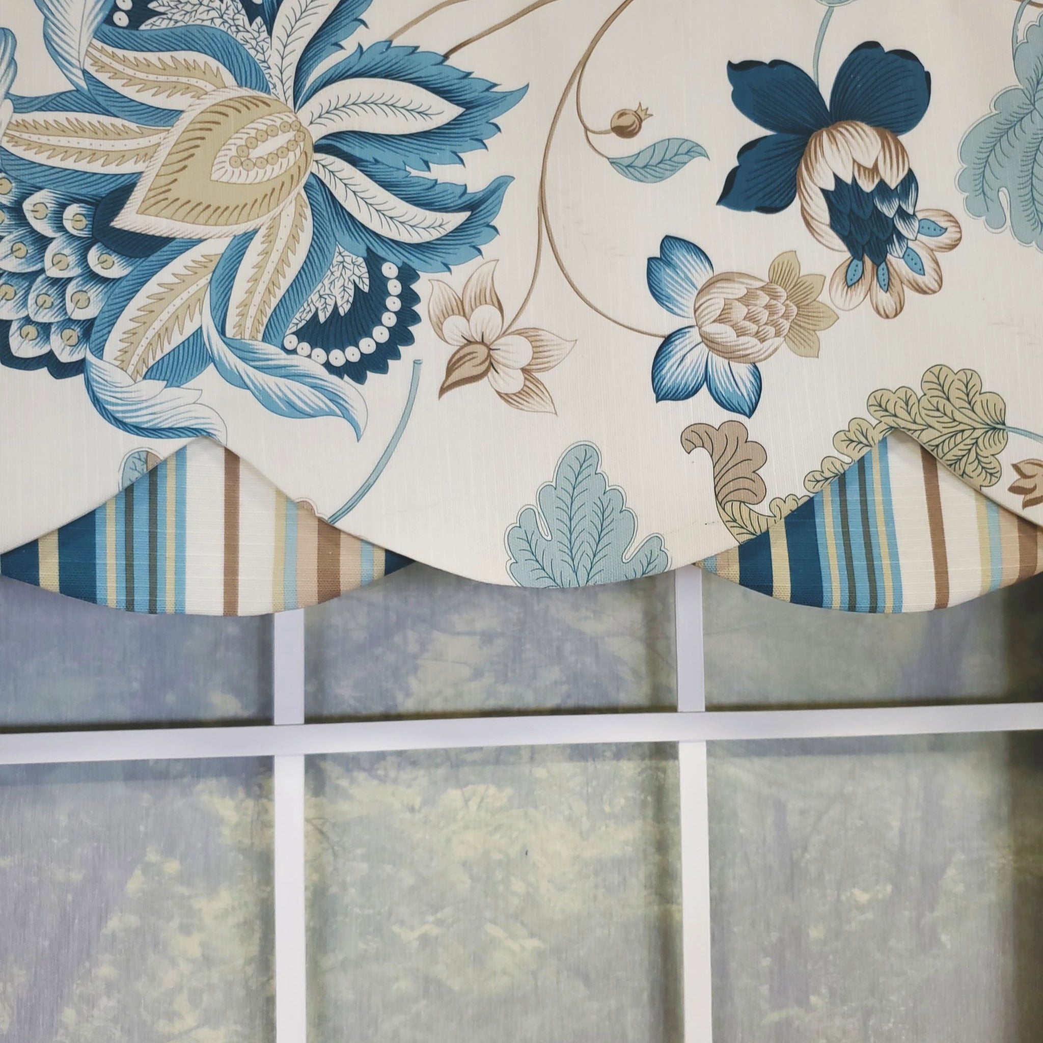 Samantha Petticoat Valance