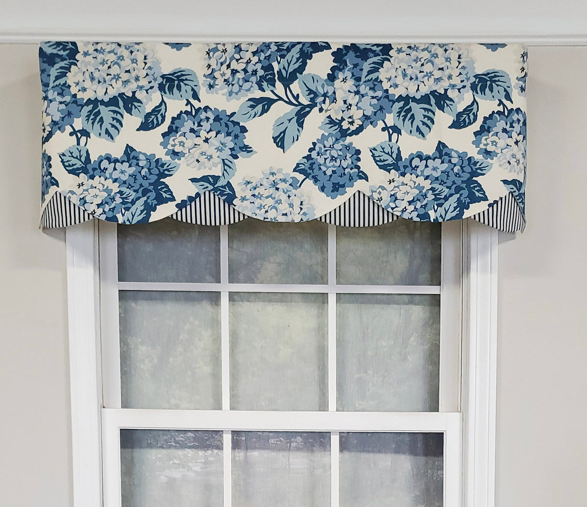 Hydrangea Petticoat Valance