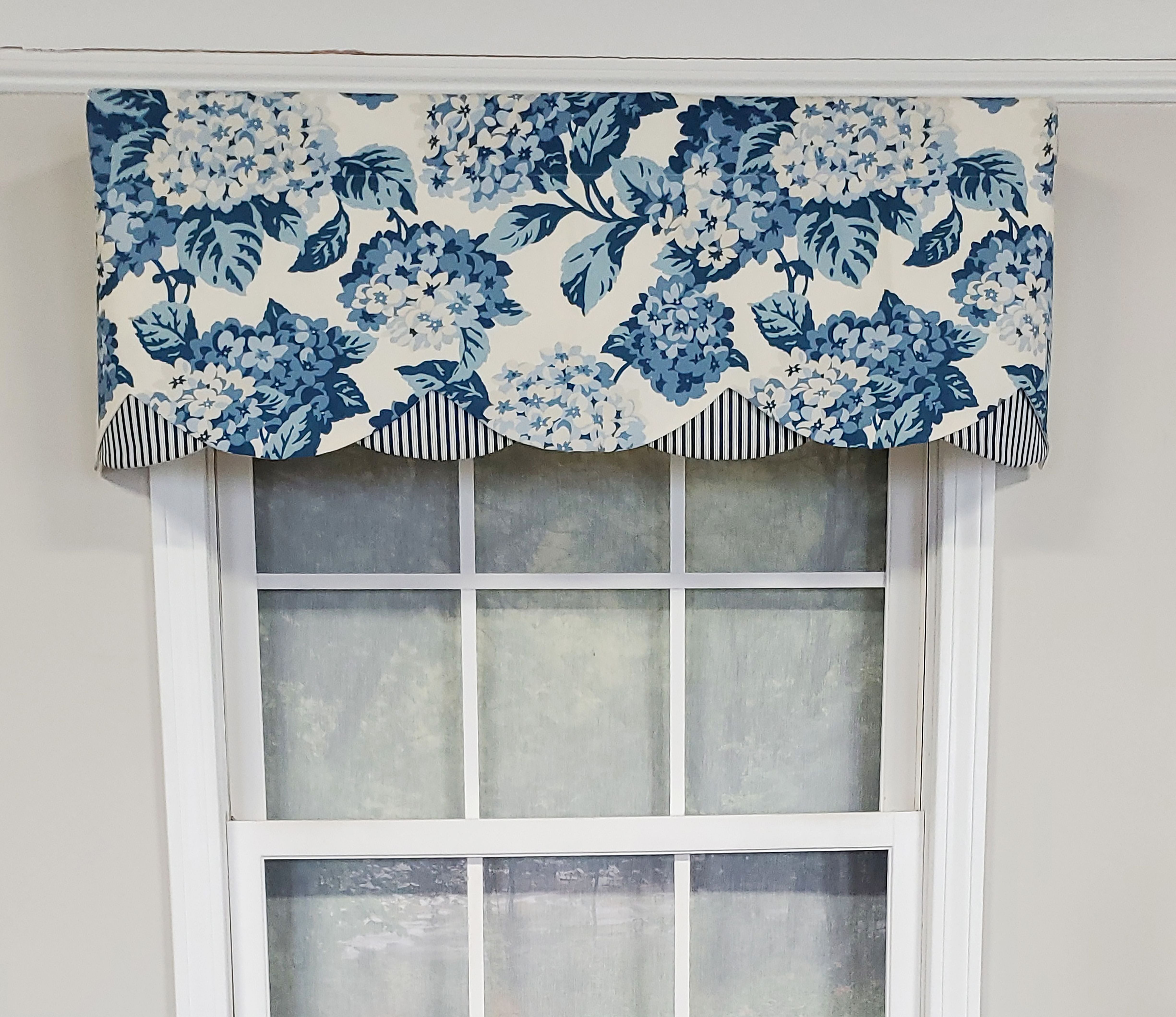 Hydrangea Petticoat Valance