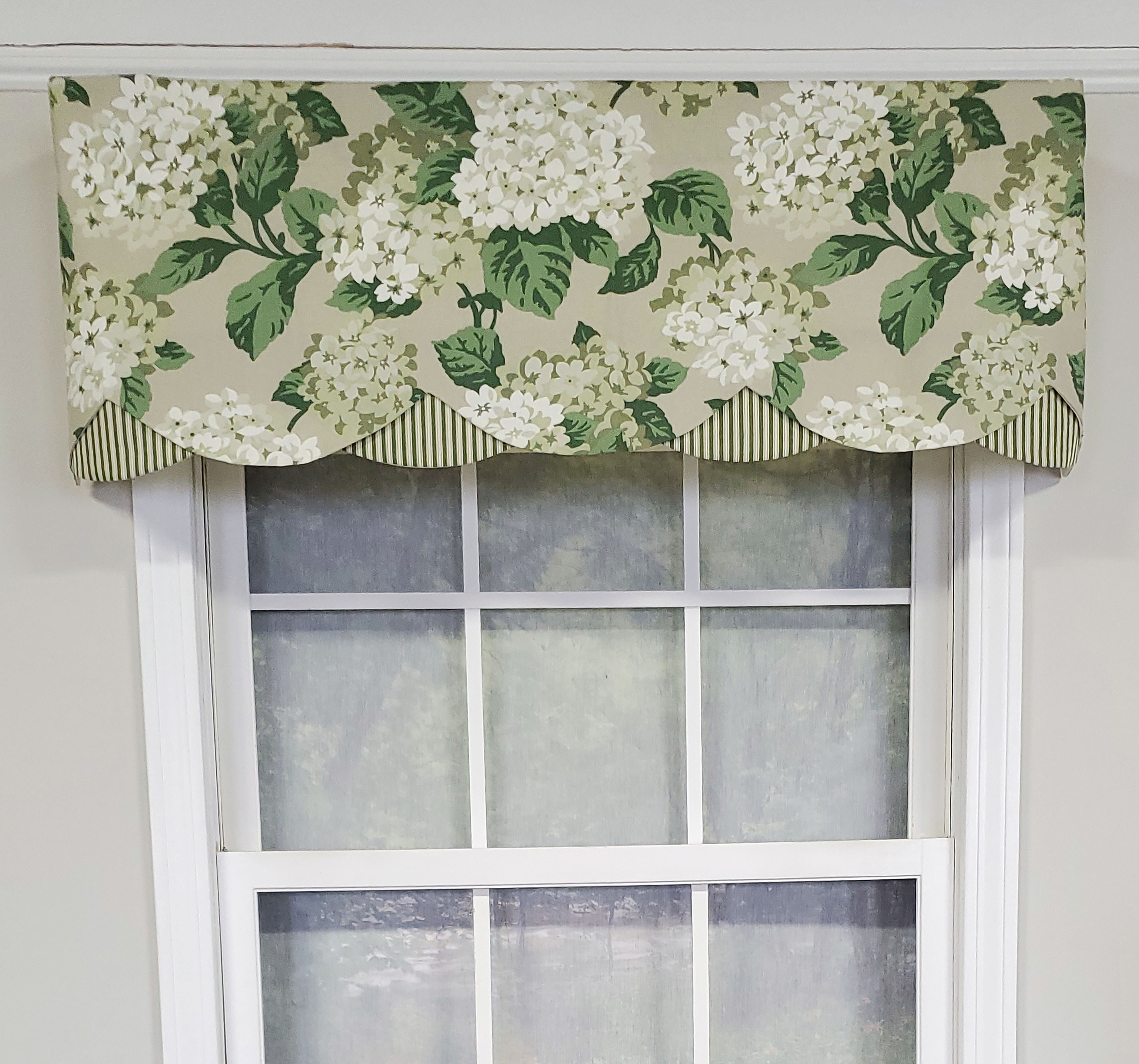 Hydrangea Petticoat Valance