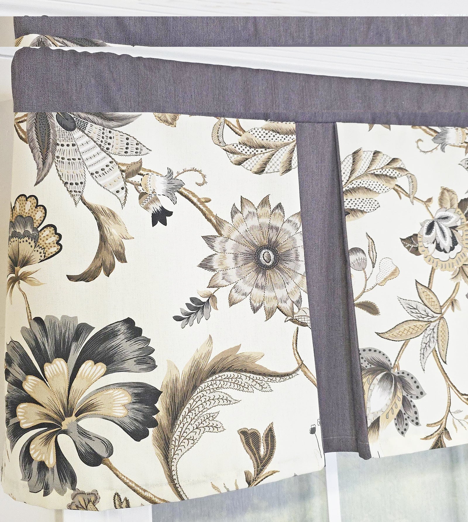 Azahar Pleated Valance