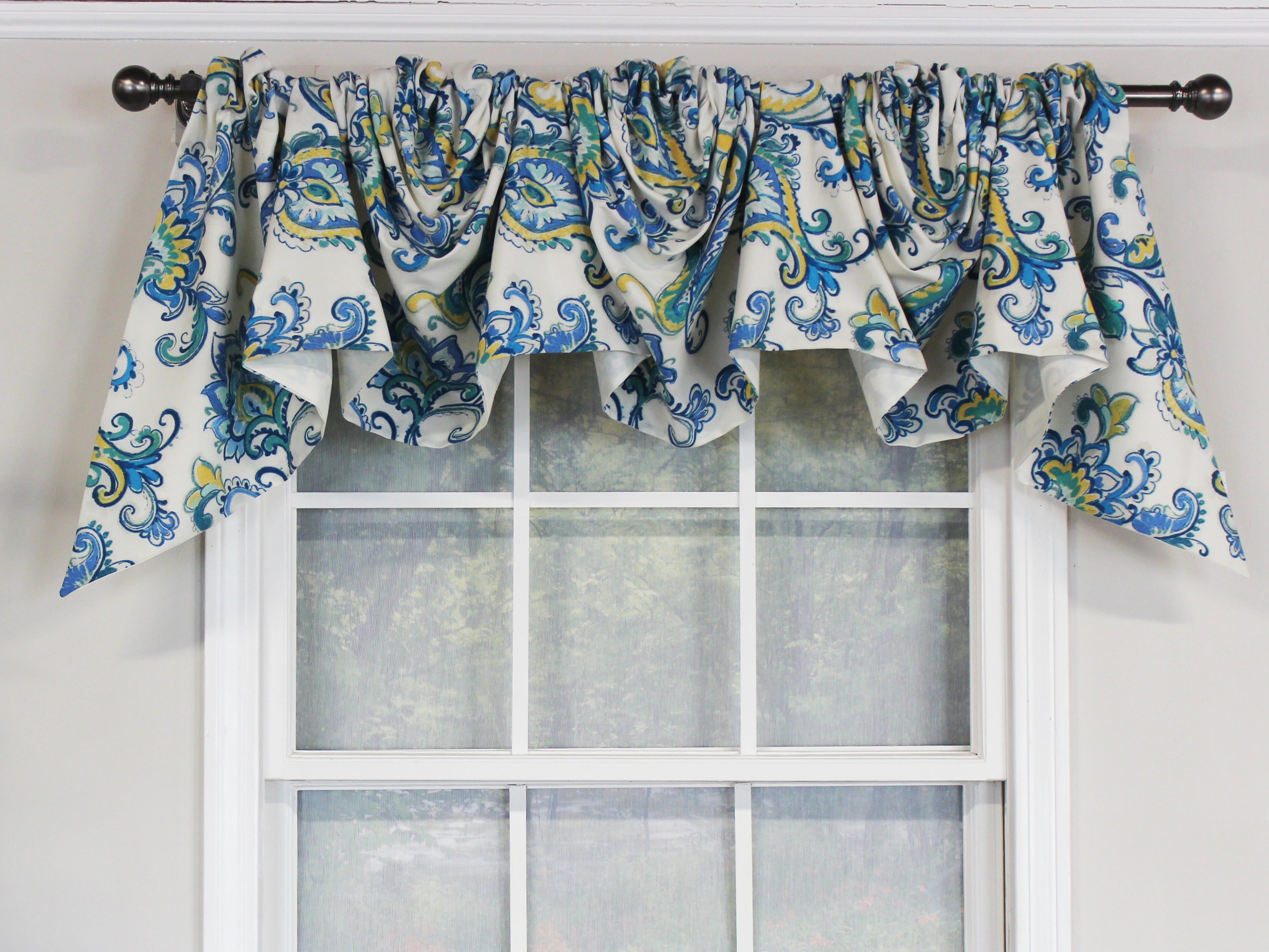 Savvy Empire Valance