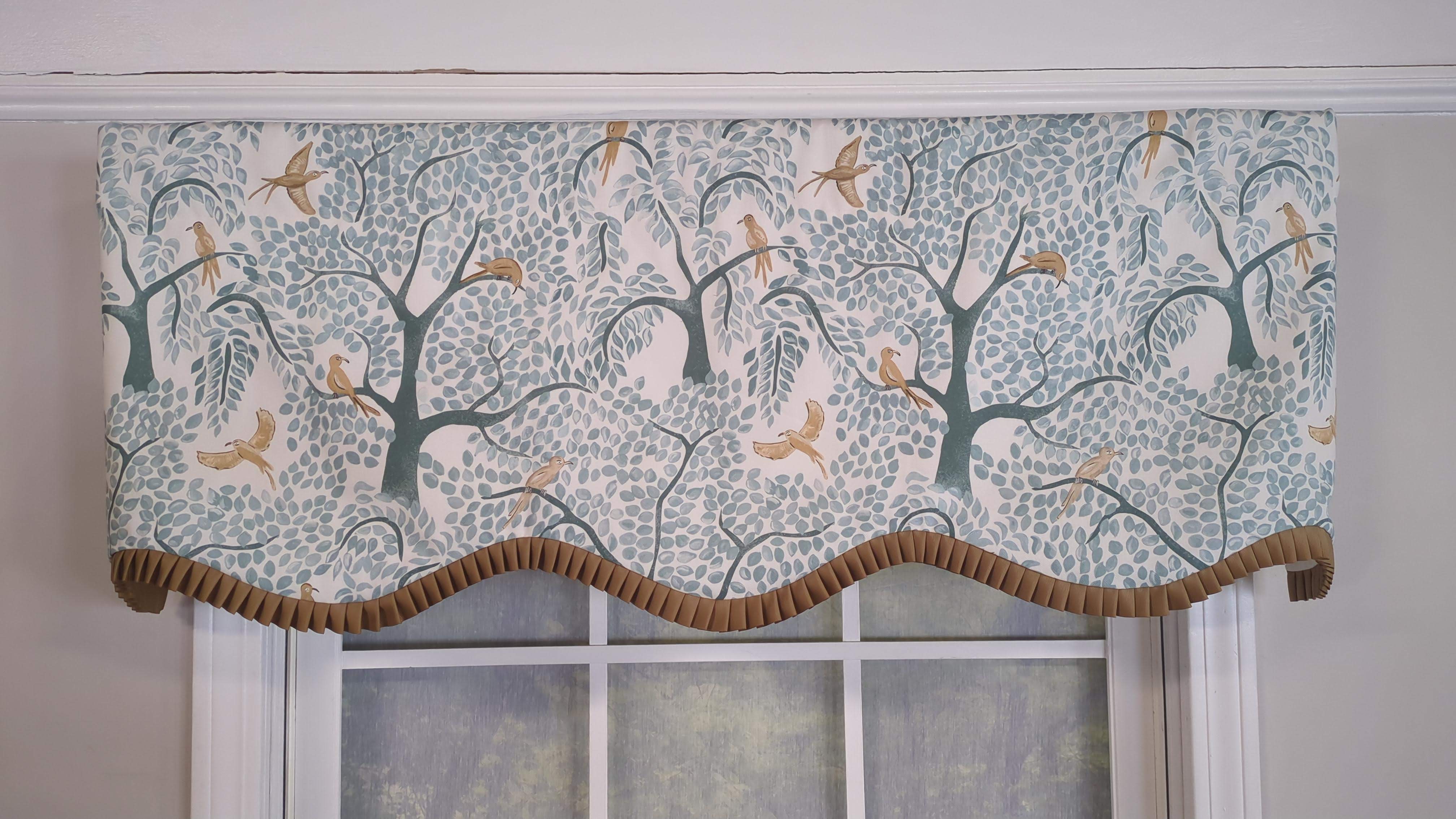 Tree Bird Provance Valance